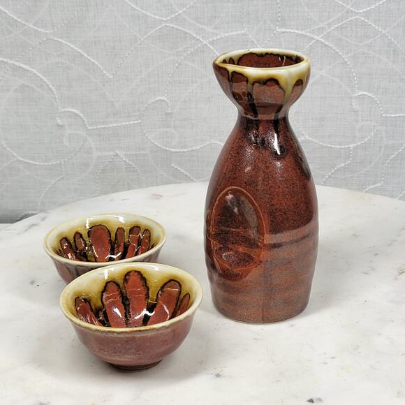 Vintage Ceramic Sake Set Brown Floral Motif Glazed Carafe Cups 3 Piece Set - Picture 16 of 16